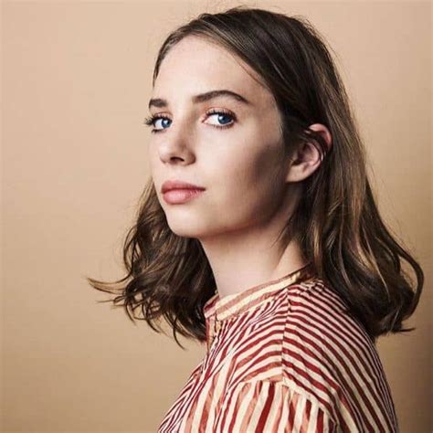 Celebrity Fakes > Images > Celebrity > Maya Hawke